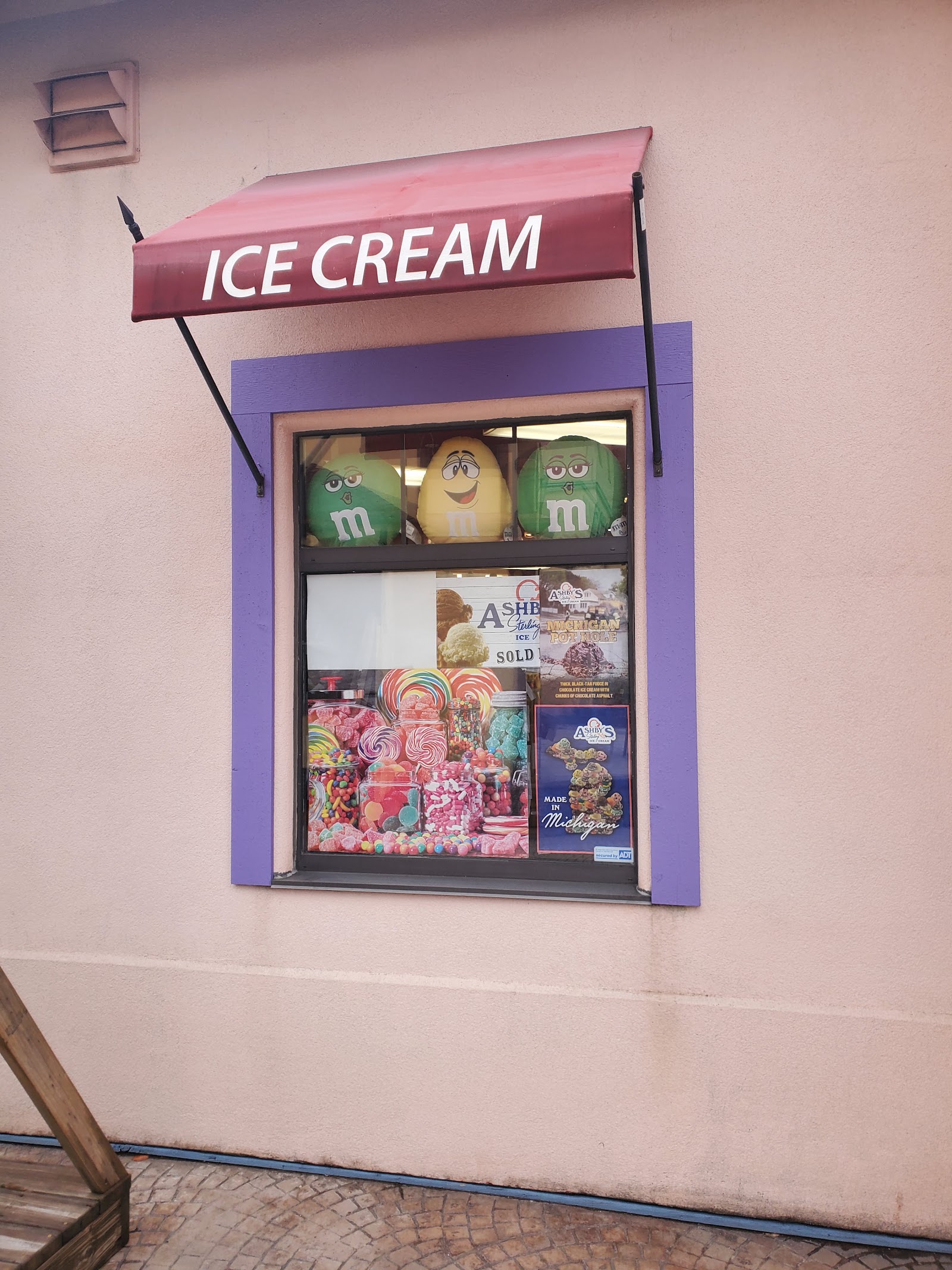 SugarRush Sweets & Treats in Frankenmuth
